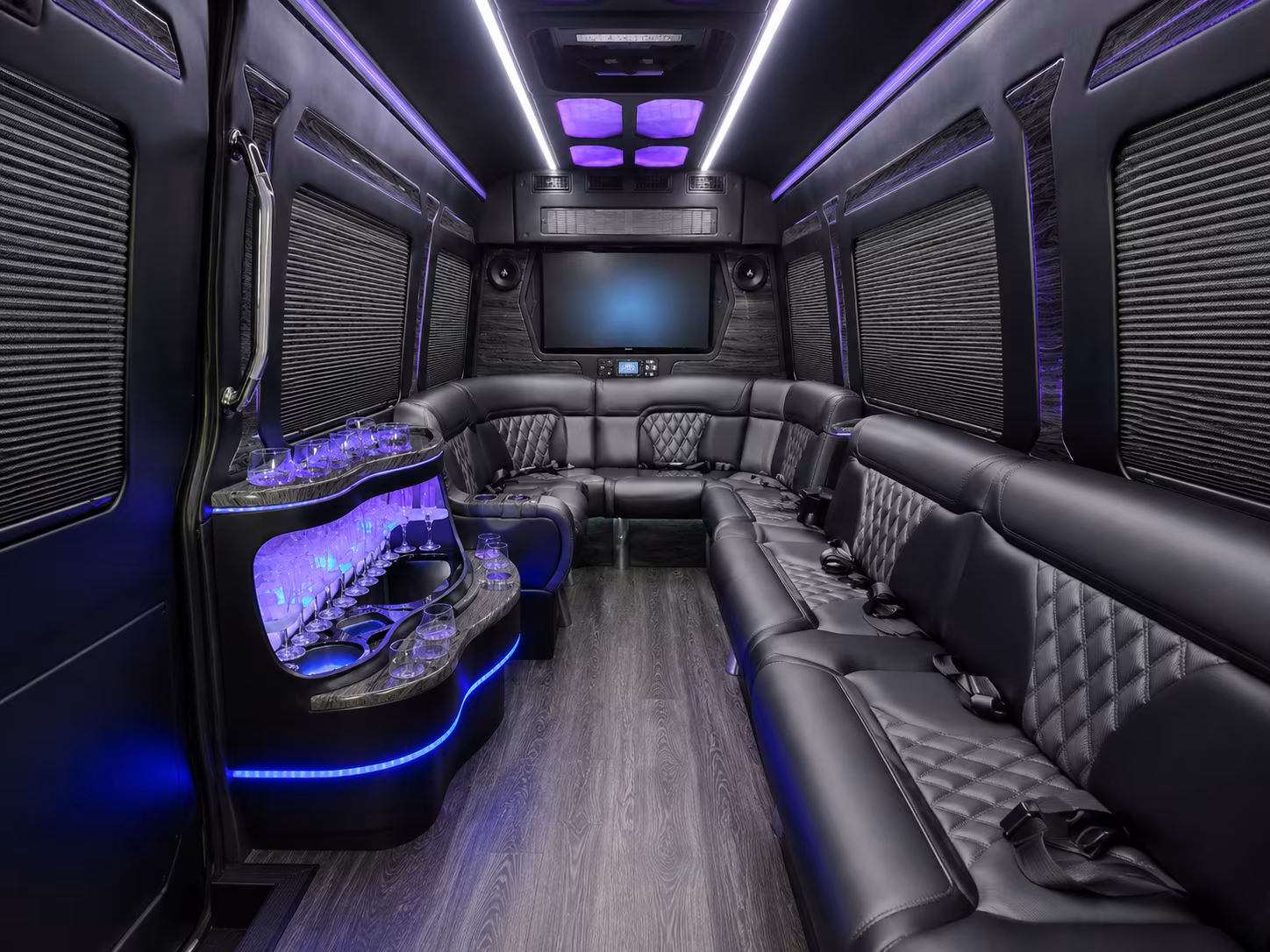 akron 18 passenger party bus