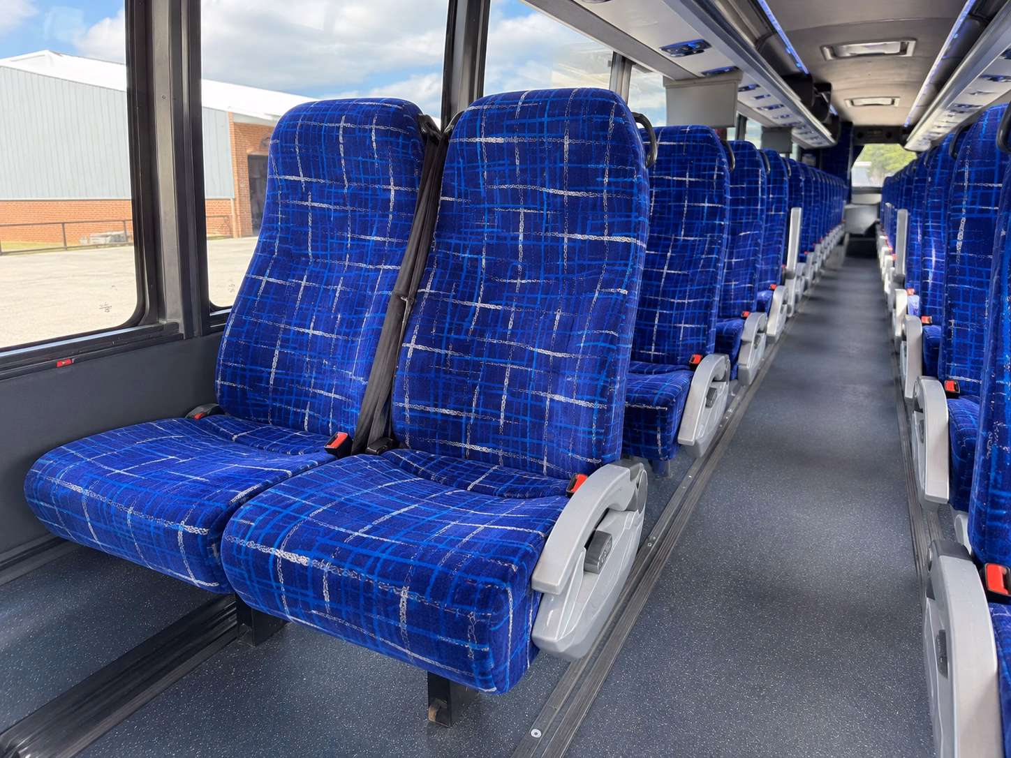 akron charter bus rental