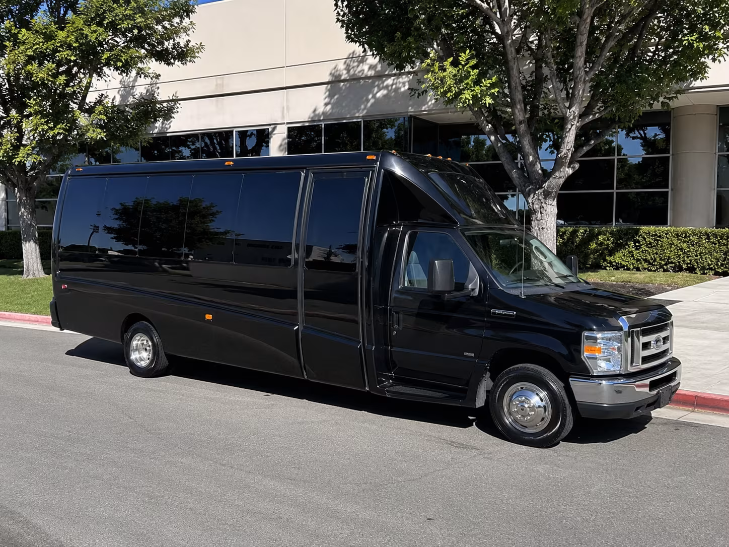 akron concert party bus rental