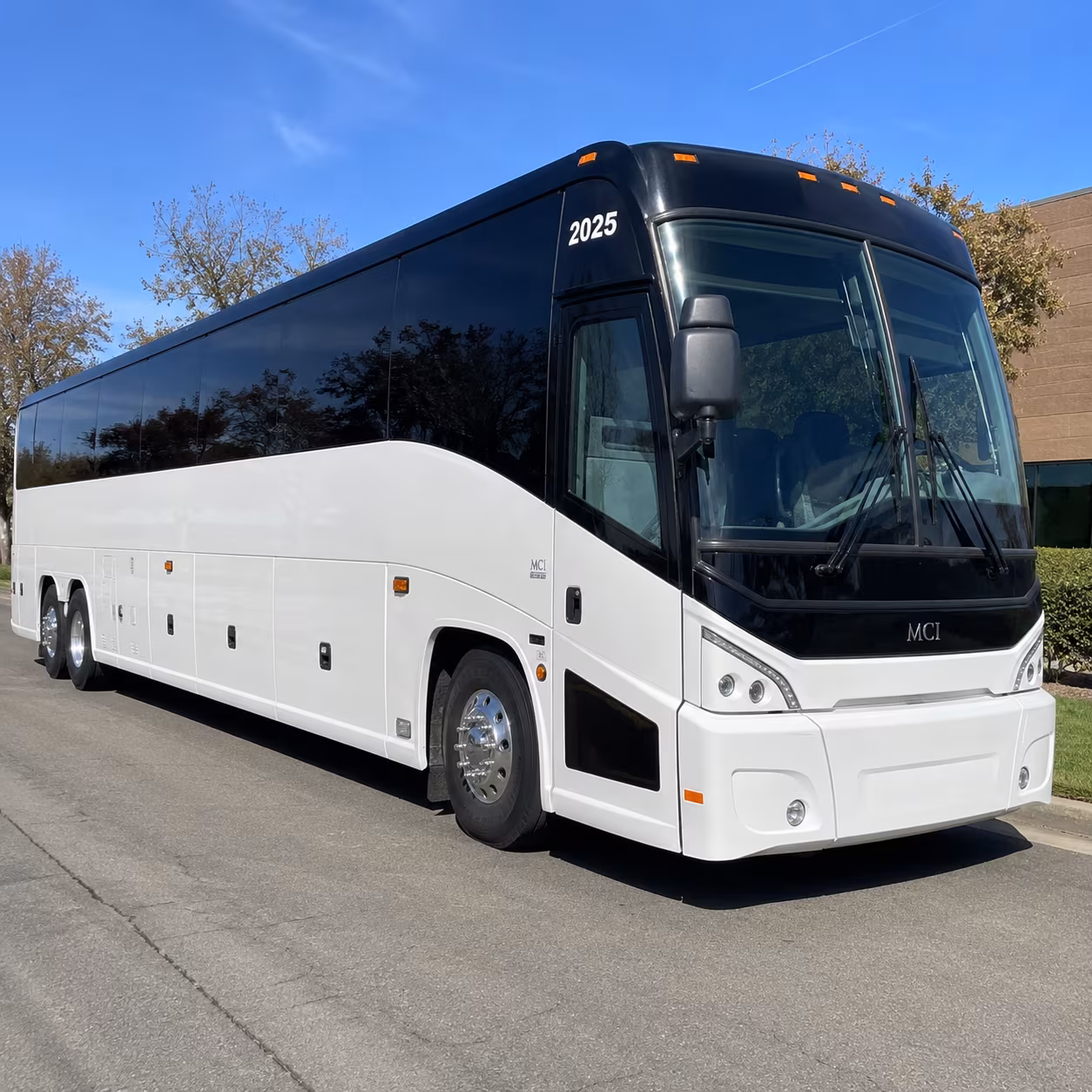 buses to akron civic theatre shows on south main street
