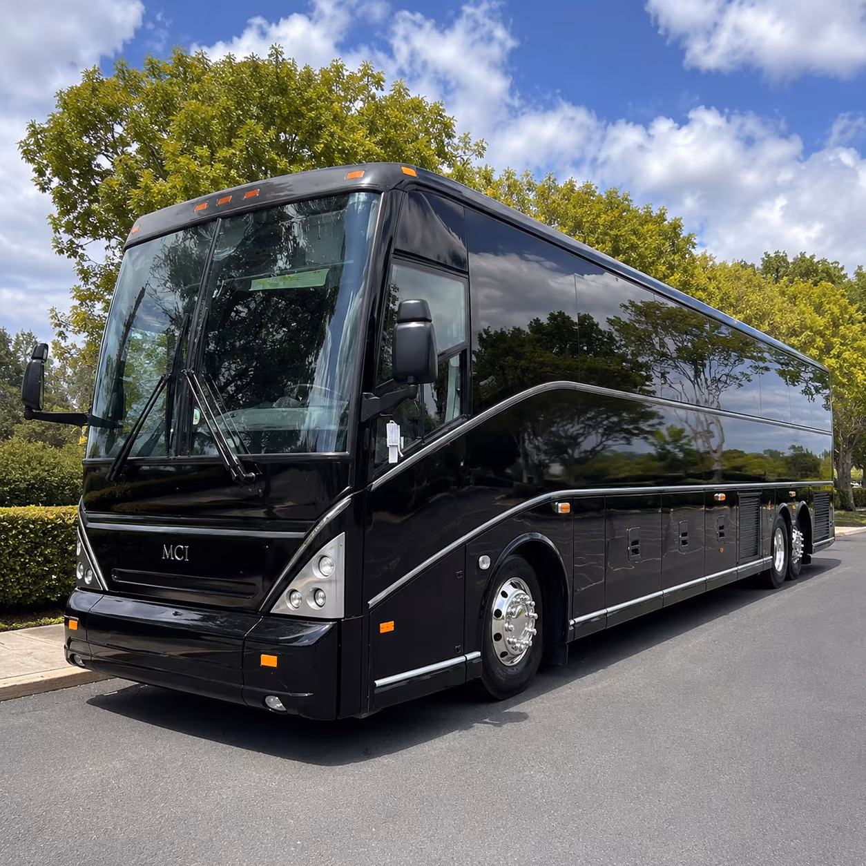 concert and arena buses from akron up to cleveland venues