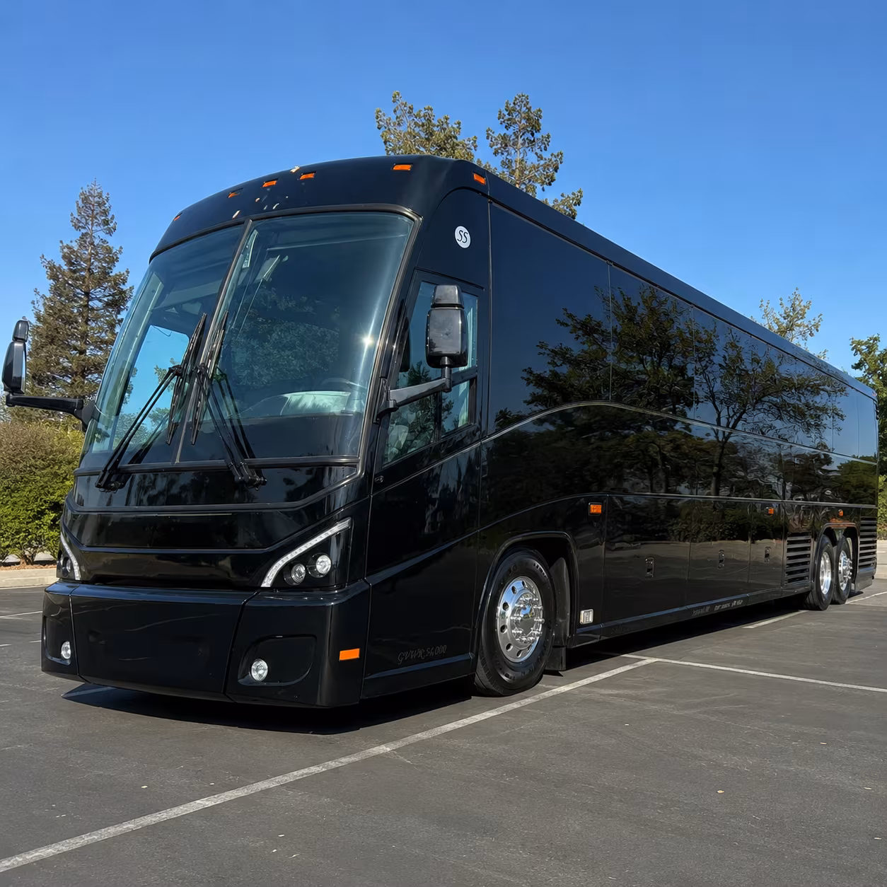long distance bus trips from akron to pittsburgh