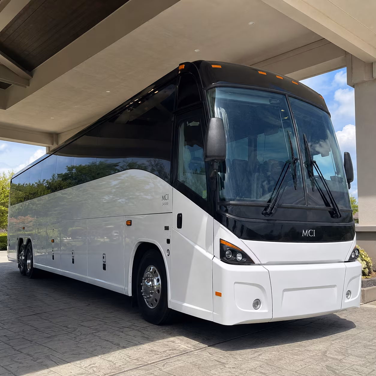 shuttle buses for akron s hospital and healthcare campuses